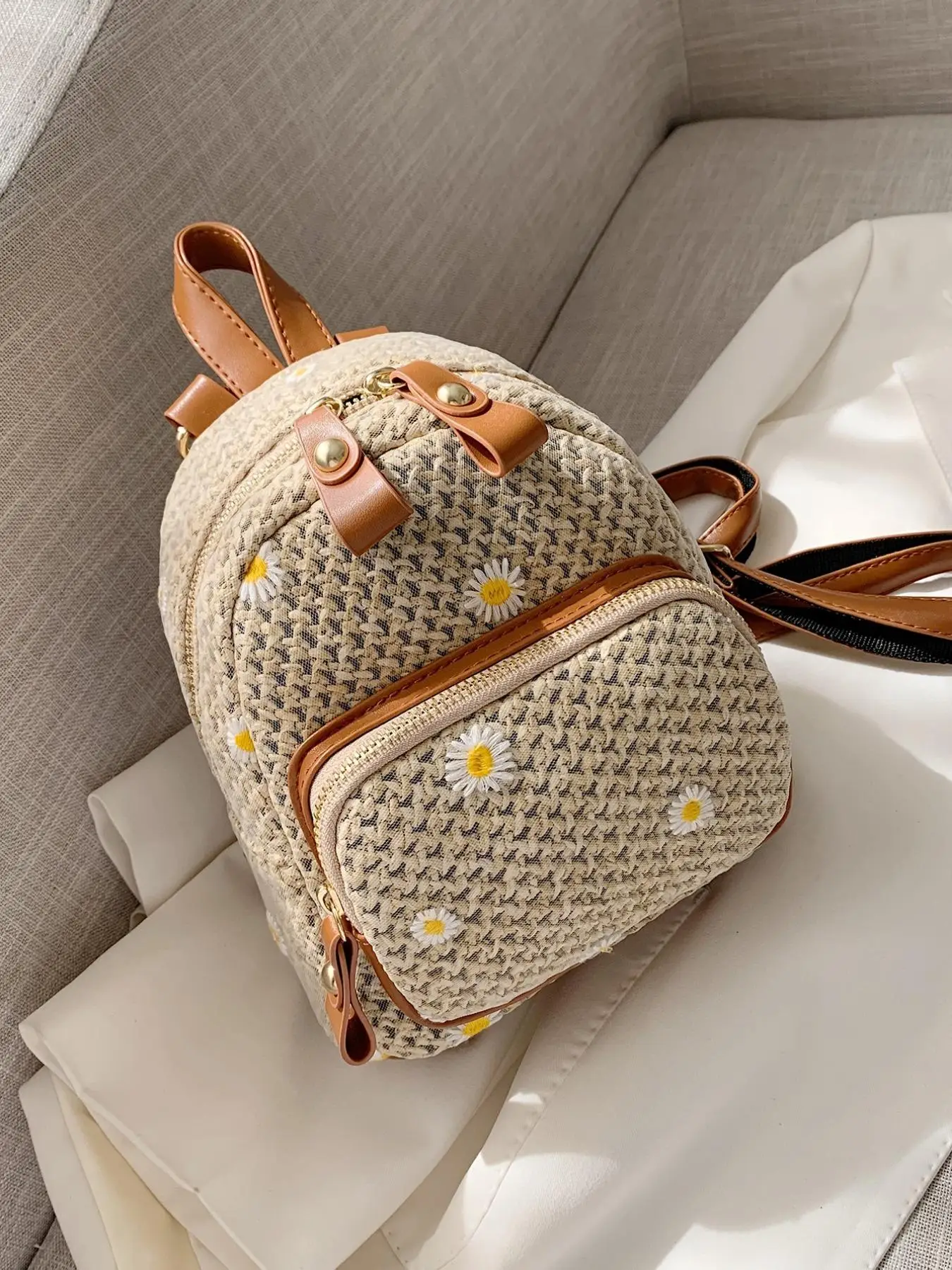 Women's Casual Trendy Flower Decorated Backpack Purse with Zipper, Cute Colorblock Backpack with Braided Design, Fashionable Backpack for Daily & Trav