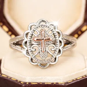 This goddess-themed, floral, and mysterious Baroque two-tone ring boasts a delicate and elegant design, making it a stylish and unique piece suitable for everyday wear or as a wedding jewelry gift.