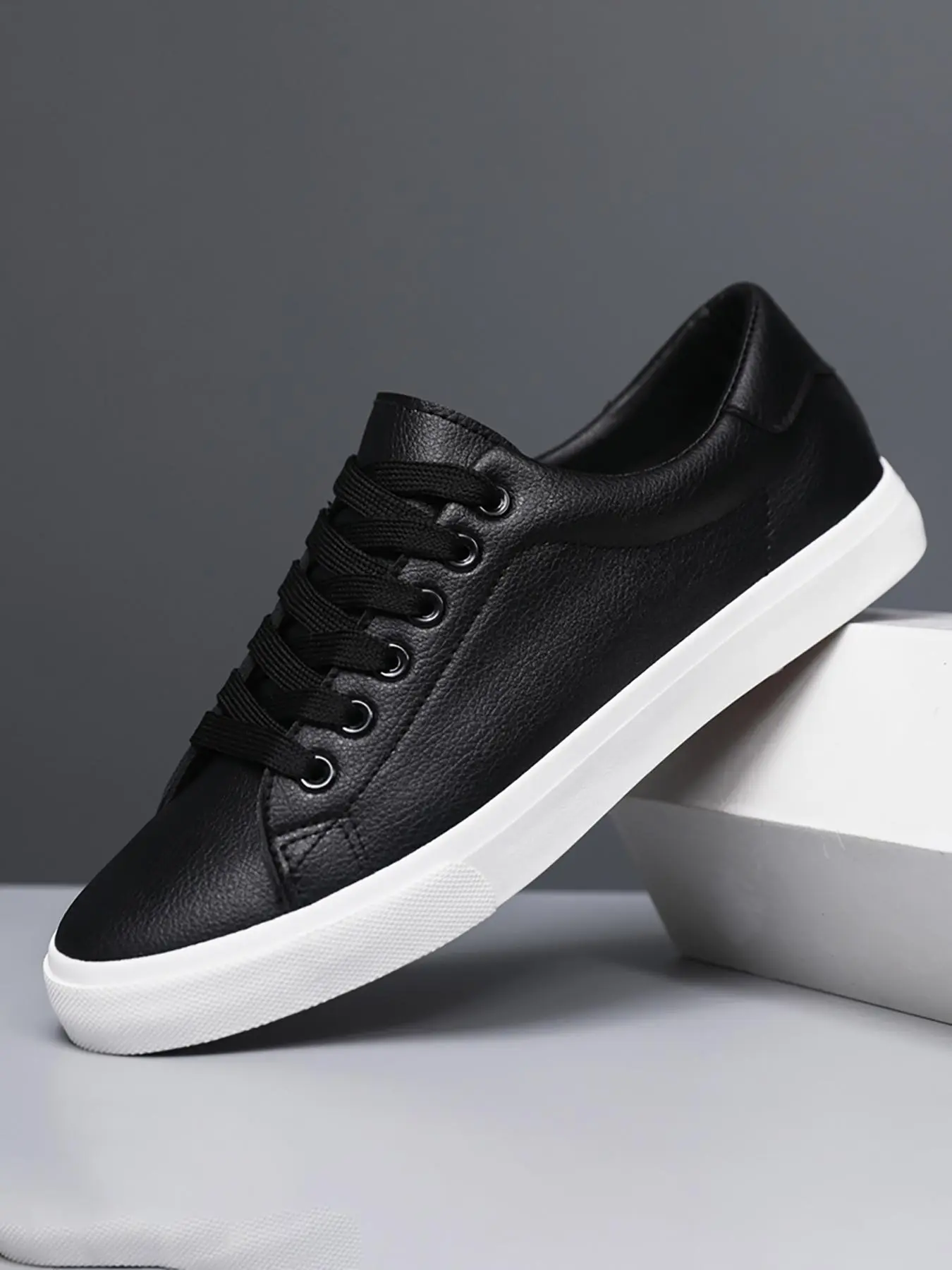 Men's 1 Pair Fashionable Casual Lace Up Skate Shoes, Lightweight Breathable Comfortable Athletic Sports Walking Shoes, Male All-match Round Toe Shoes for Daily Wear, Sneaker, Trainer, Sport Trainers, Footwear, Sporty Low Top