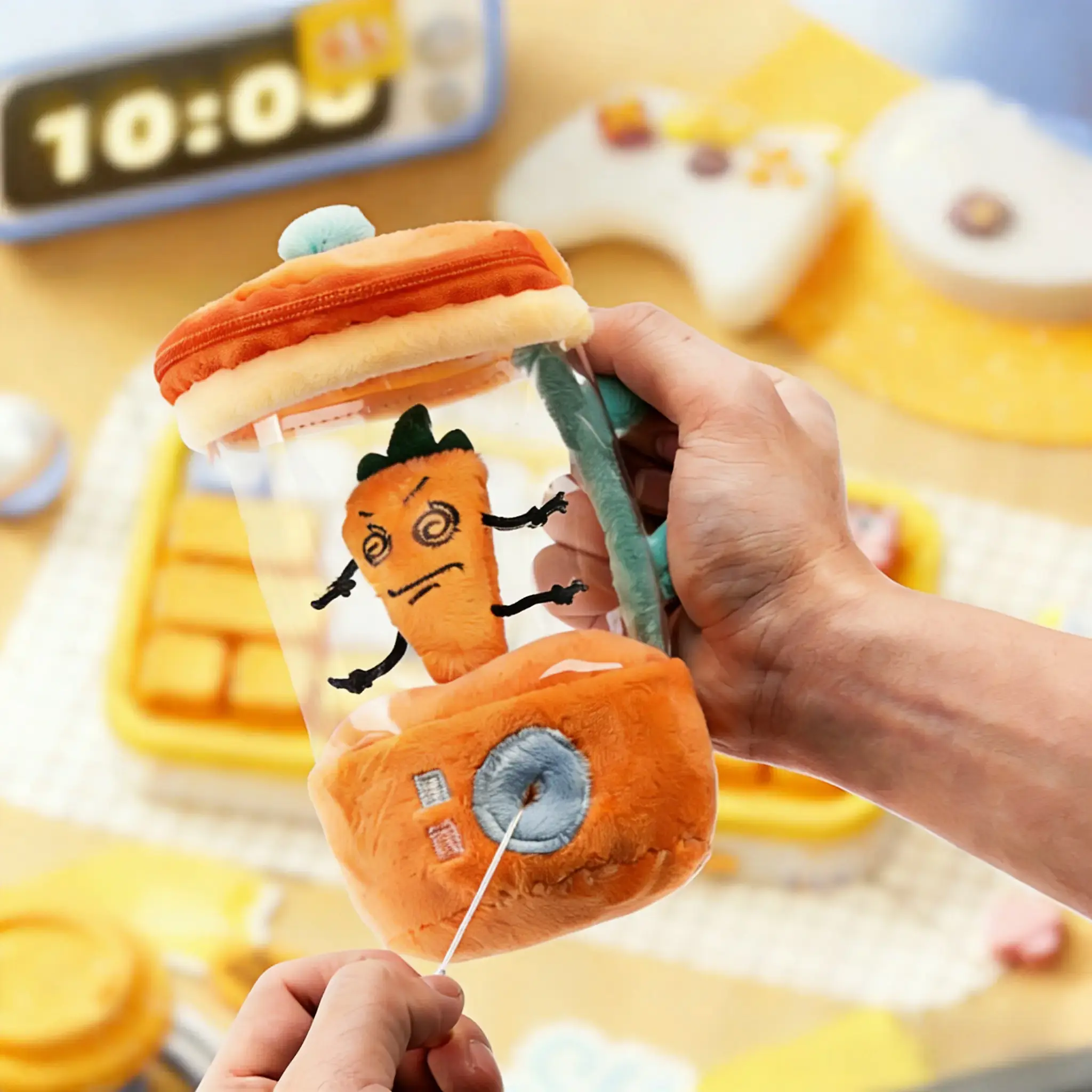 Whirling Carrot Squishy Fidget Plush Keychain - Fidget Keyring, Key Charm Accessories, Stress Relief Stuffed Desk Toy, Kids' Party Favors, Cute Birthday Gift, Home & Office Decor