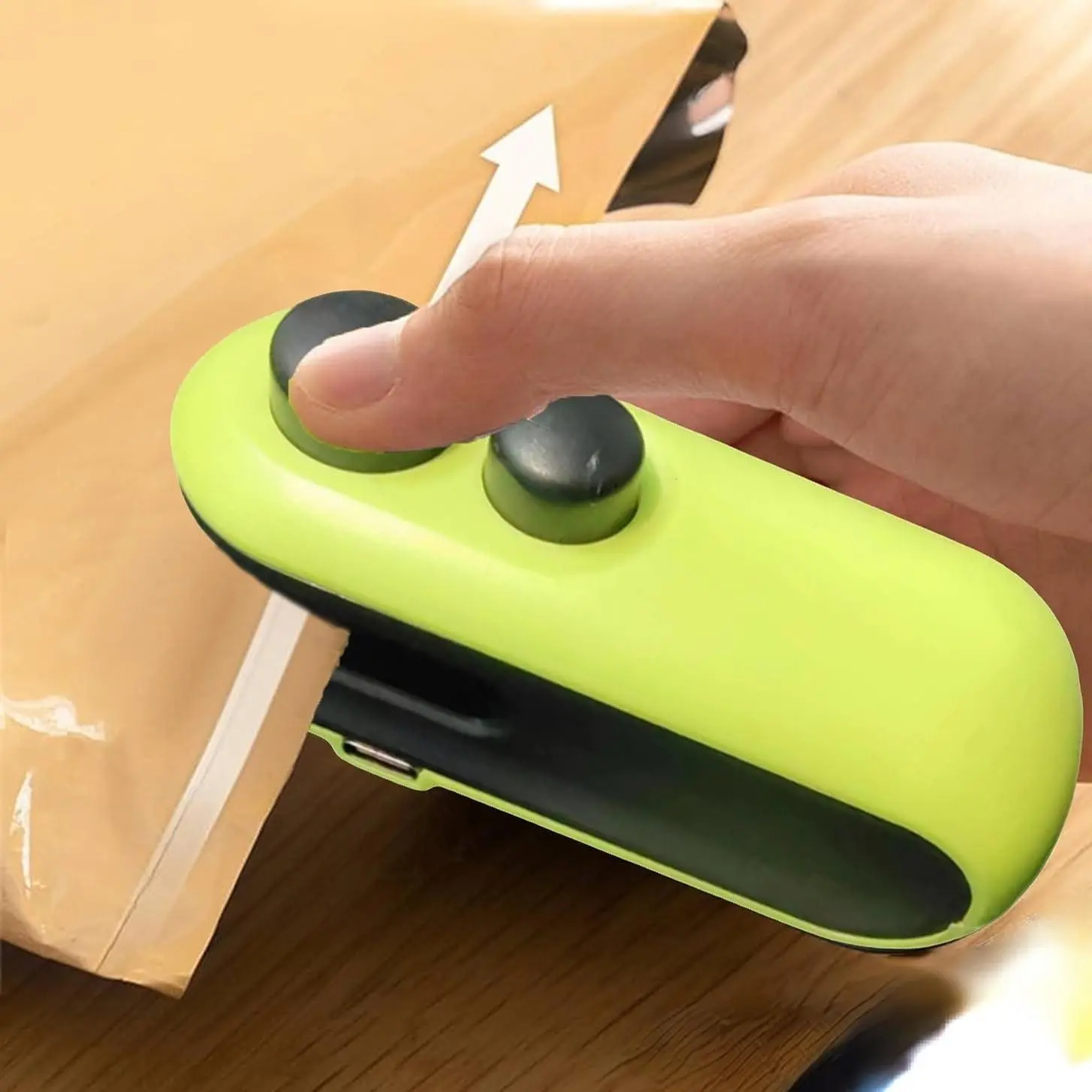 Mini 2 in 1 Bag Sealer, Compact, Portable Design, 1 Count USB-C Rechargeable Food Sealer, Bag Sealer Heat Seal with Cutter & Magnet, Kitchen Gadgets