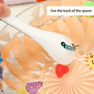 9pcs Magic Water Painting Pens with Floating Ink, 8 pens + 1 spoon, Mixed Color Markers, Suitable for Professional Art Use - Various DIY Crafts and Painting, A Fun Gift (Colors Random)