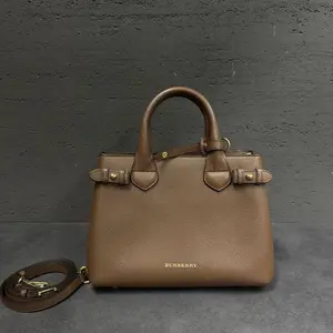 Pre-owned BURBERRY Leather Shoulder Bags 7.8'' R2519 Shoulder Bag C14303387822 1123 LA Bill