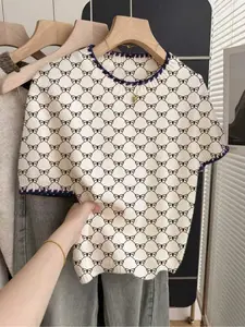 1 piece + French retro loose crew neck elegant short-sleeve contrast trim beige women's knitted top Knitwear with butterfly prints, spring and summer top, summer casual women's wear, white top, casual top, knitted