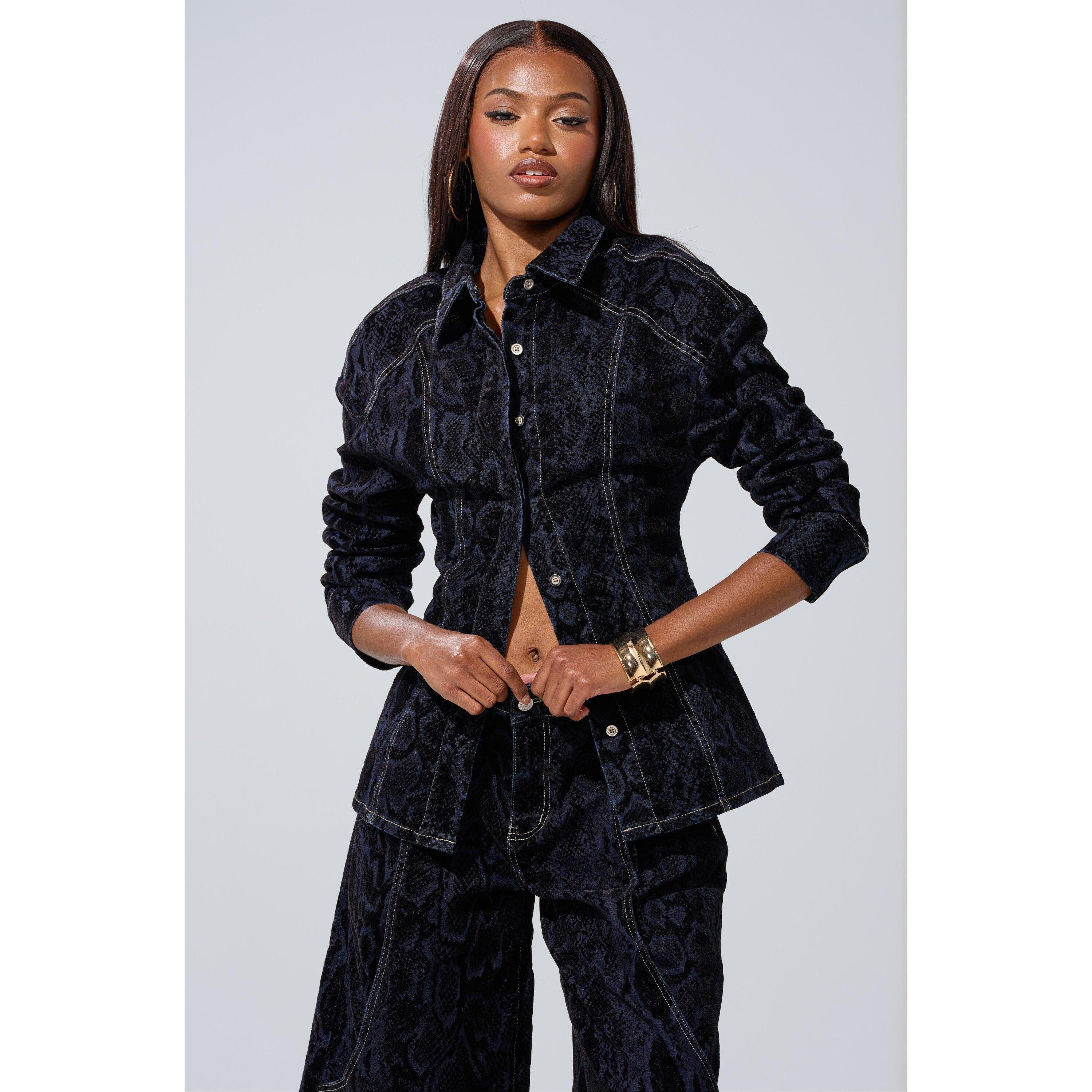 FEELS LIKE MONEY DENIM BUTTON DOWN