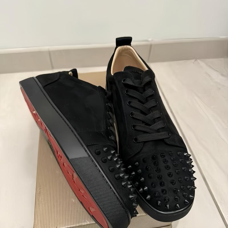 Men's low cut black velvet studded casual, multifunctional, comfortable, and fashionable red soled sports shoes