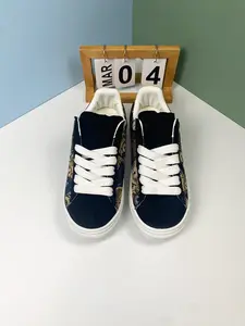 Summer Large Size Sport Casual Skate Shoes, Cartoon Bear Low Top Sneakers, Unisex Trendy Canvas Shoes, Fashion Men's Footwear