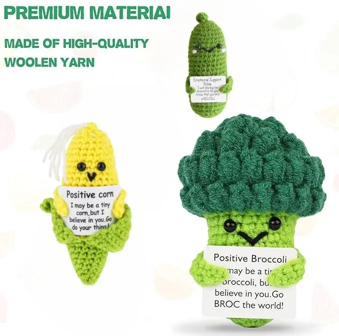 5 Pcs Handmade Emotional Support Pickle Gift, Cucumber Crochet Inspirational Gifts with Wooden Base, Cute Knitted Cucumber Funny Pickle - Decoration Encouragement New Year Gift Birthday Gifts Friends Party