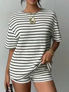 Women's Striped Loose Fit Short Sleeve Top & Elastic Waist Shorts Set, Casual Home Wear Suit, Comfortable Daily, Casual Loungewear Set