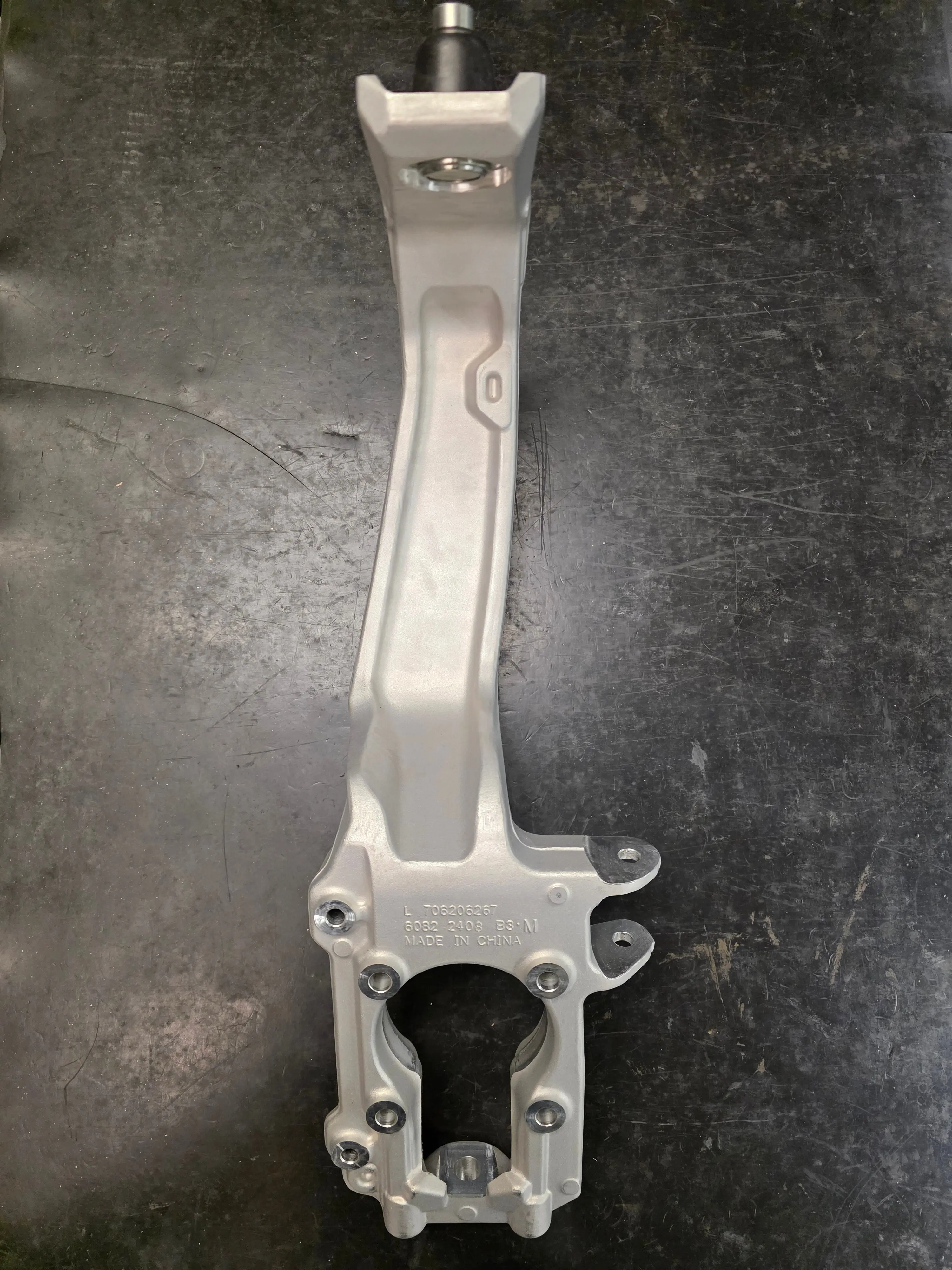 Maverick R Front Left Knuckle