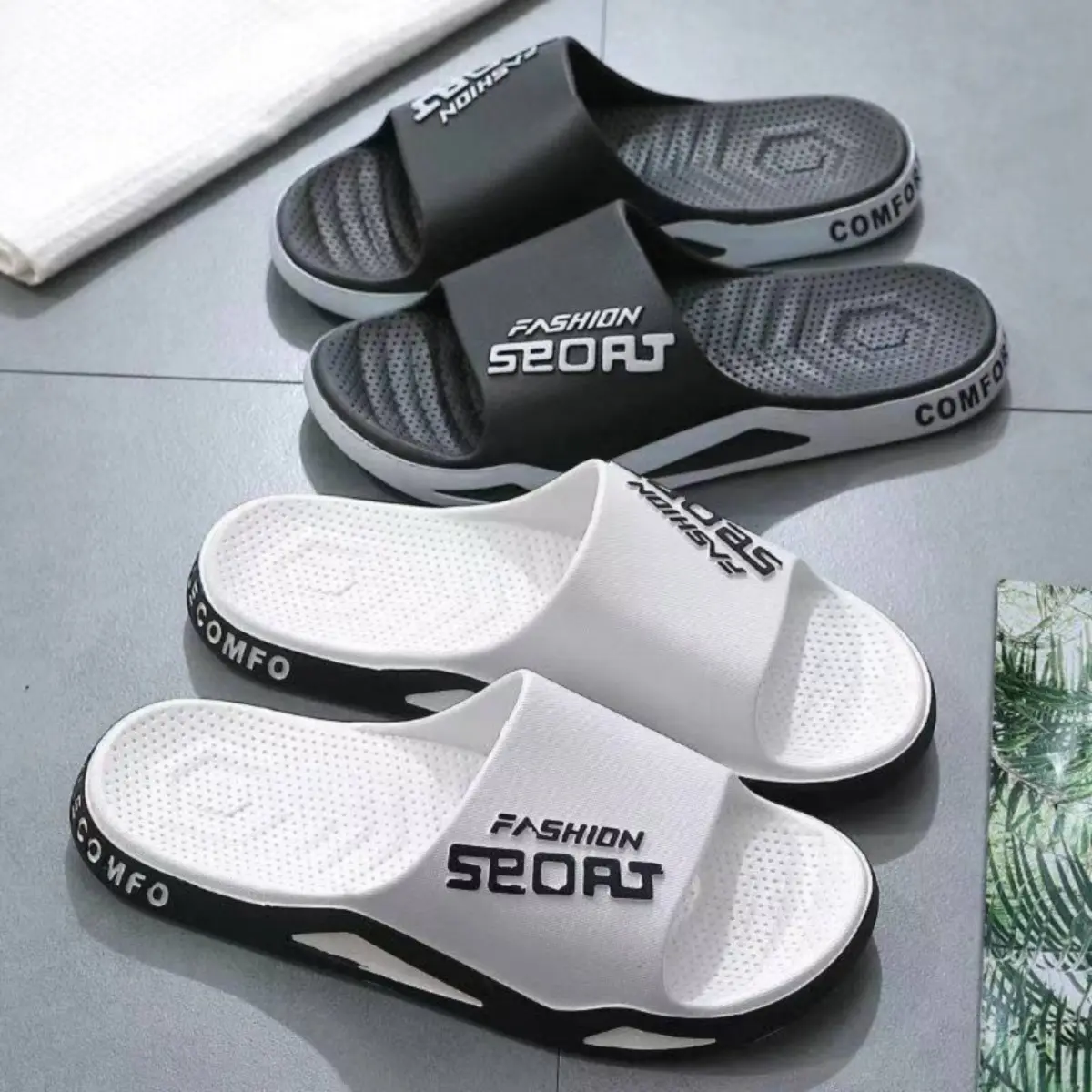 Men Women Slide Sandals Summer Fashion Outdoor Indoor Home Bathroom Shower Slippers Non Slip Large Size Casual Slides for Daily Wear