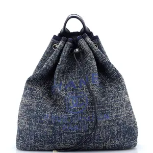 Pre-owned CHANEL Glitter, Raffia Backpacks Deauville Backpack Raffia with Glitter Detail Large by Rebag