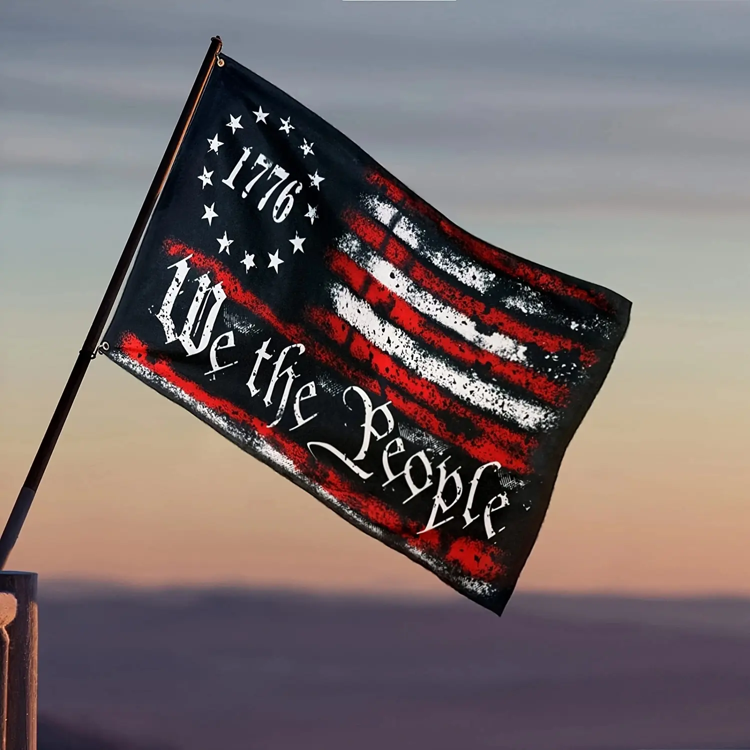 Letter Pattern American Flag, 'We the People' Flags with 2 Grommets, Party Decorations, Patriotic Bunting Banners for Independence Day