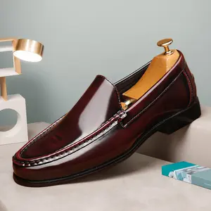 Men's Glossy Slip-On Loafers, Formal Dress Shoes with Hand-Stitched Detail8681