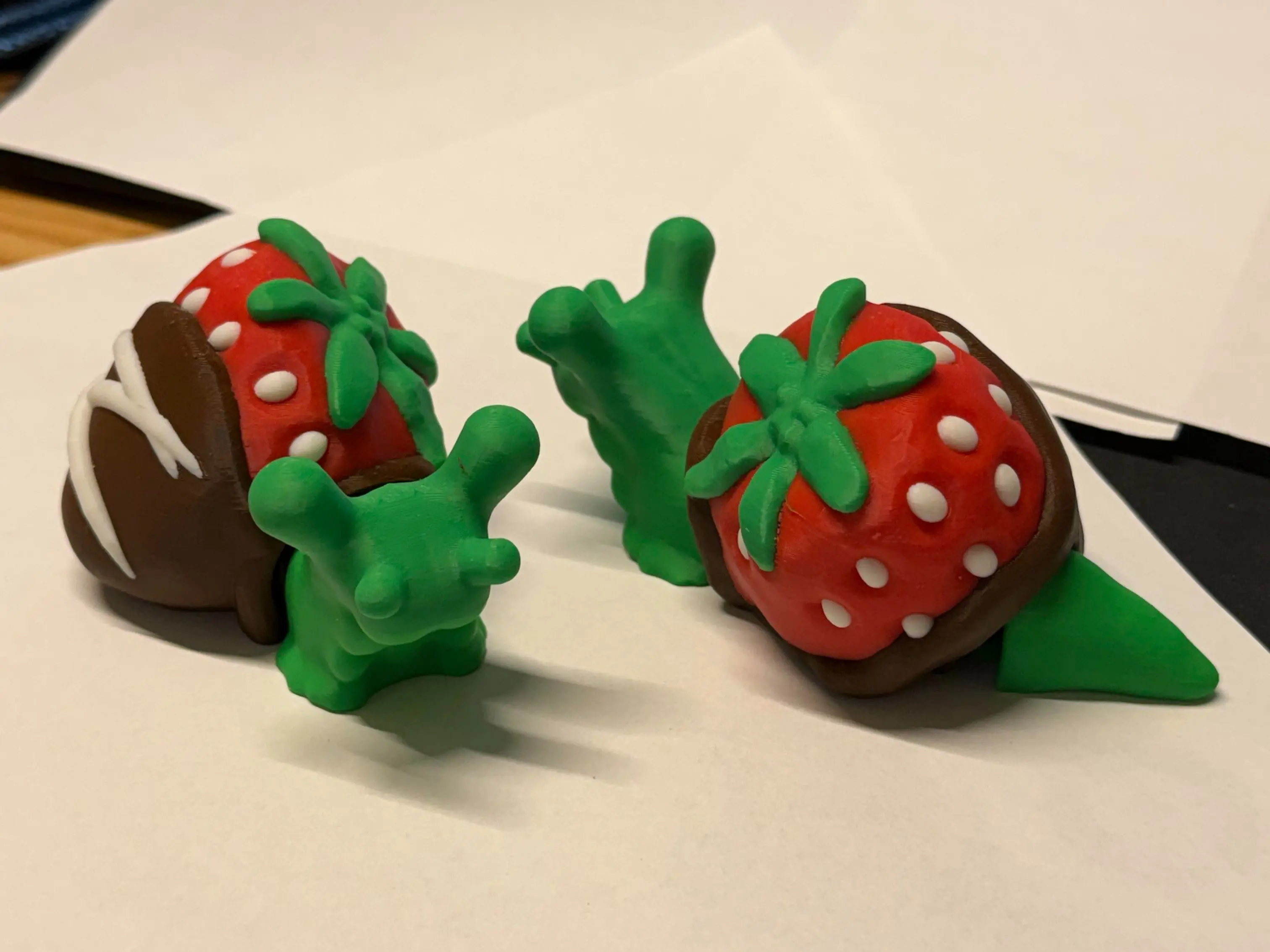 Adorable 3D Printed Chocolate-Dipped Strawberry Snails – Whimsical Decor – Fun & Playful Home Accents set of 2