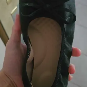 Fashion Dance Shoes, Ballerina Shoes, Thick Sole Design, Vibrant Colors, Ultra-Soft Flat Walking Shoes, Breathable Rubber Soles, Comfortable for Dancing & Daily Walks