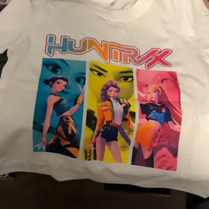 Kpop Hunter Girl Group Cool Girls Portrait Print Short Sleeve Graphic Tee Comfortable Soft Casual Sportswear Perfect Gift