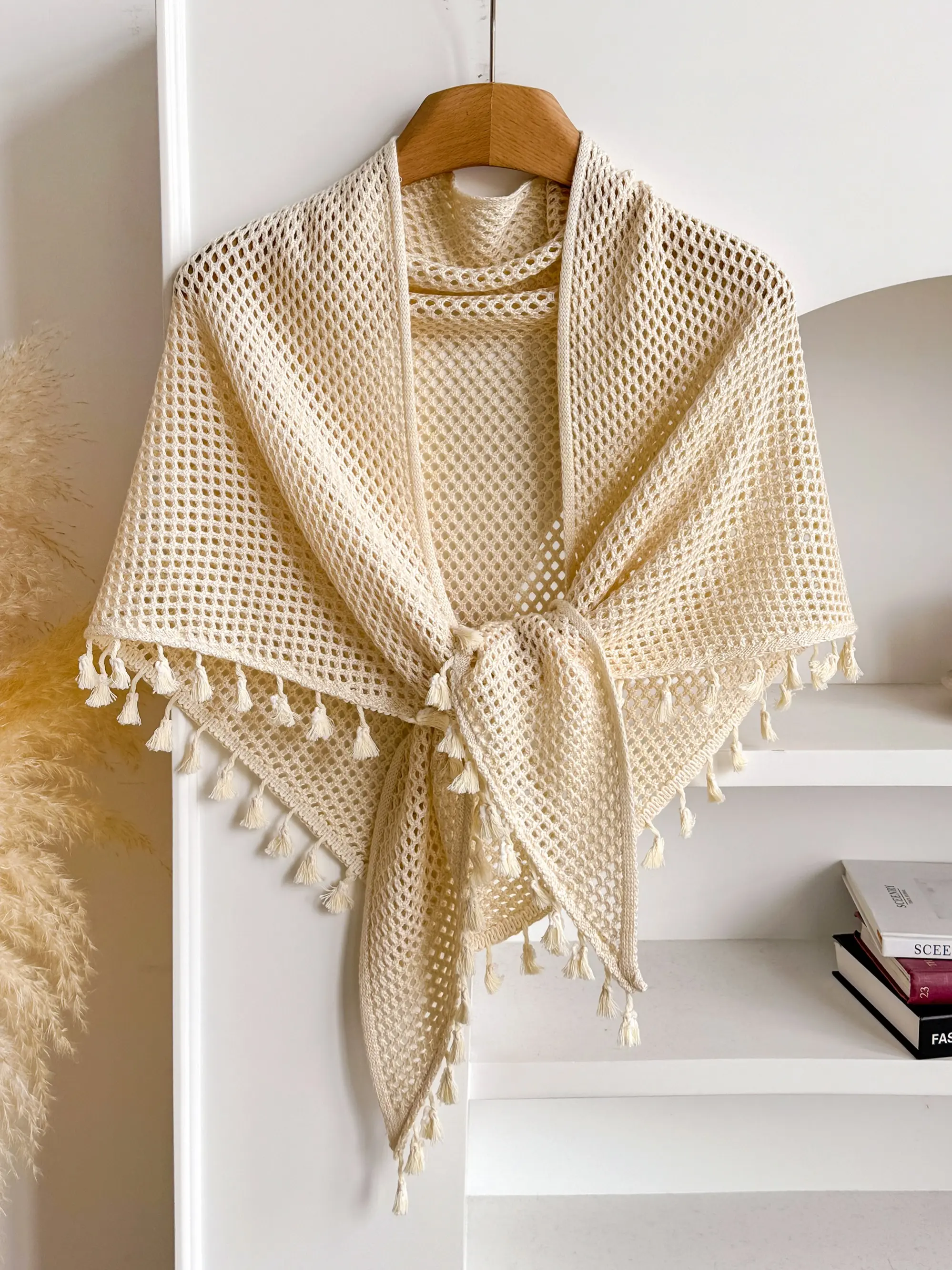 Minimalist High-End Light Apricot Grid Knit Fringe Triangle Scarf, Spring Summer Air Conditioning Shoulder Protection, Versatile Shawl, Fashion Shawl