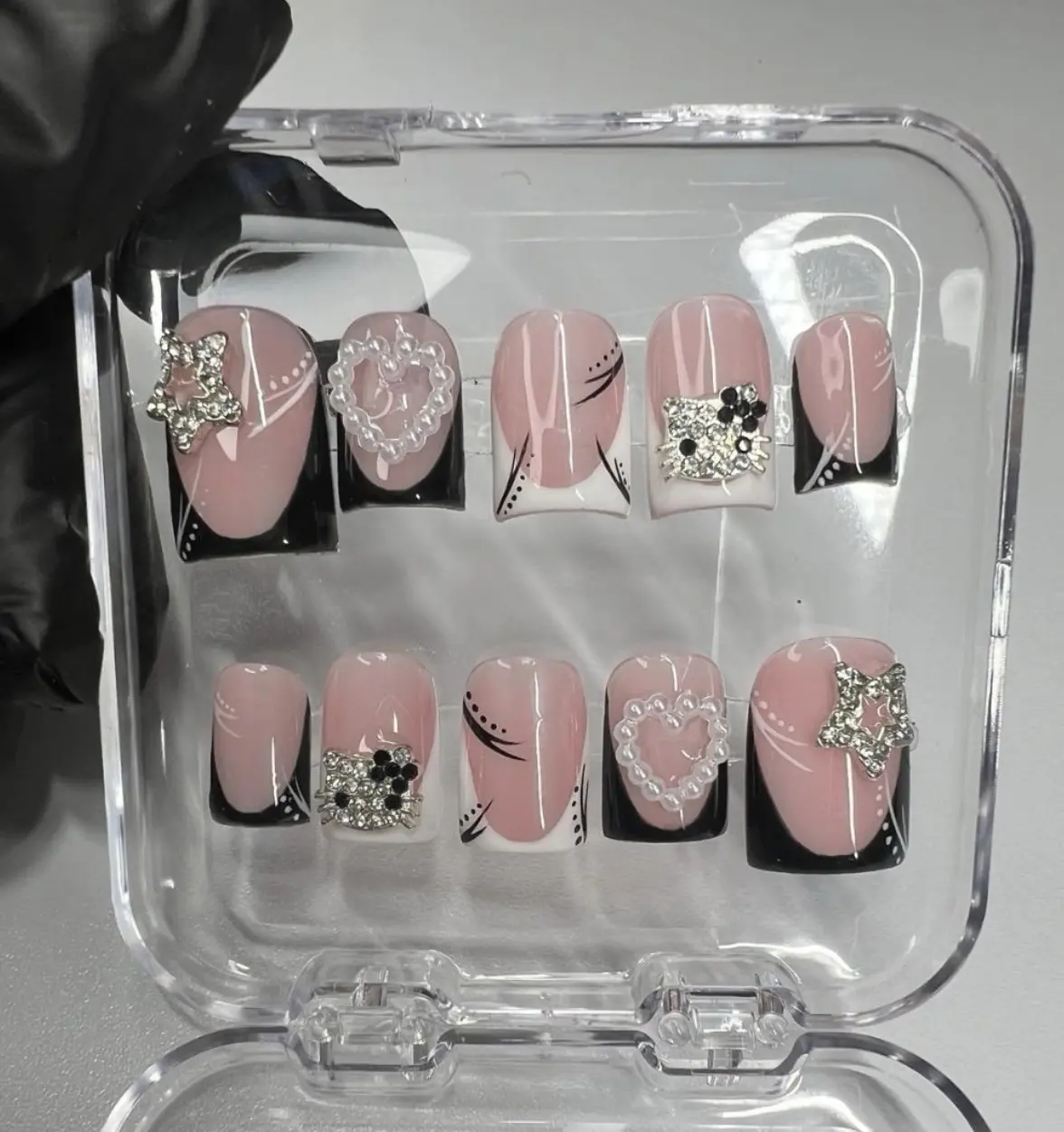 90's HK Press on Nails