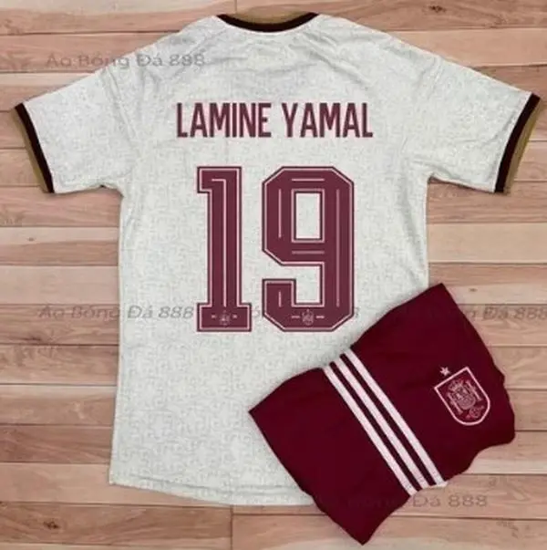 Men’s White Burgundy Soccer Jersey Set | No.19 Football Shirt & Shorts | Breathable Quick-Dry Athletic Training Sportswear