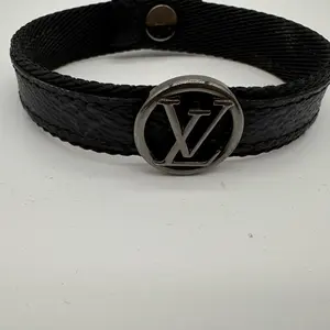 Pre-owned LOUIS VUITTON Monogram Eclipse LV Circle Bracelet