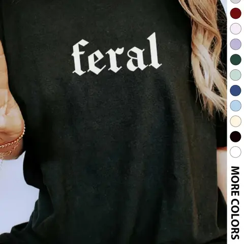 Women's "FERAL" Slogan Print Round Neck Fitted Tee, Fashion Casual Crew Neck Drop Shoulder T-Shirt for Daily Holiday Vacation Outdoor Wear, Ladies Clothes for All Seasons