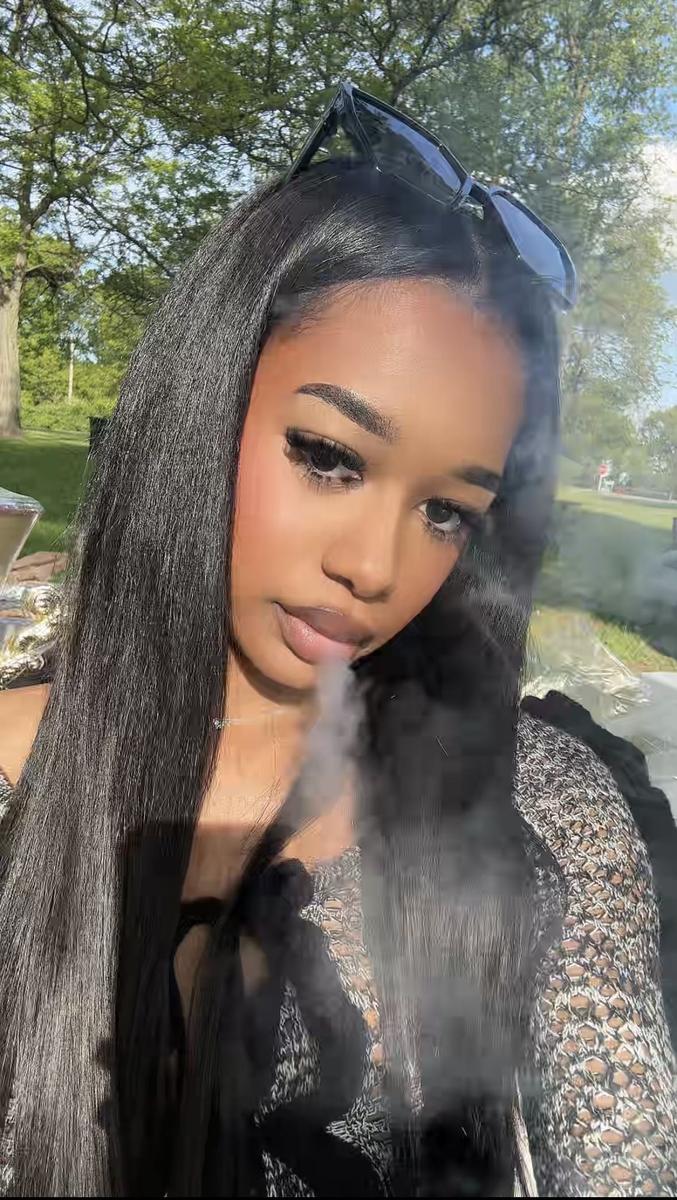 Item: Silky Straight, Seamless 270g/2 packs, 20inches