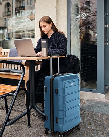 SHOWKOO Expandable Luggage Set 3-Piece Full PC Durable Hardshell Suitcase with Smooth Wheels TSA Lock (20/24/28in) Carry On Luggage Premium Gift for Back to School