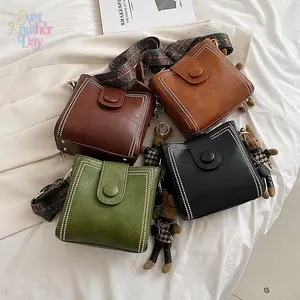Bag Women's New Trend Shoulder Bag Crossbody Bag Fashion Versatile Bucket Bag Women's Retro Tote Bag Women's Bag
