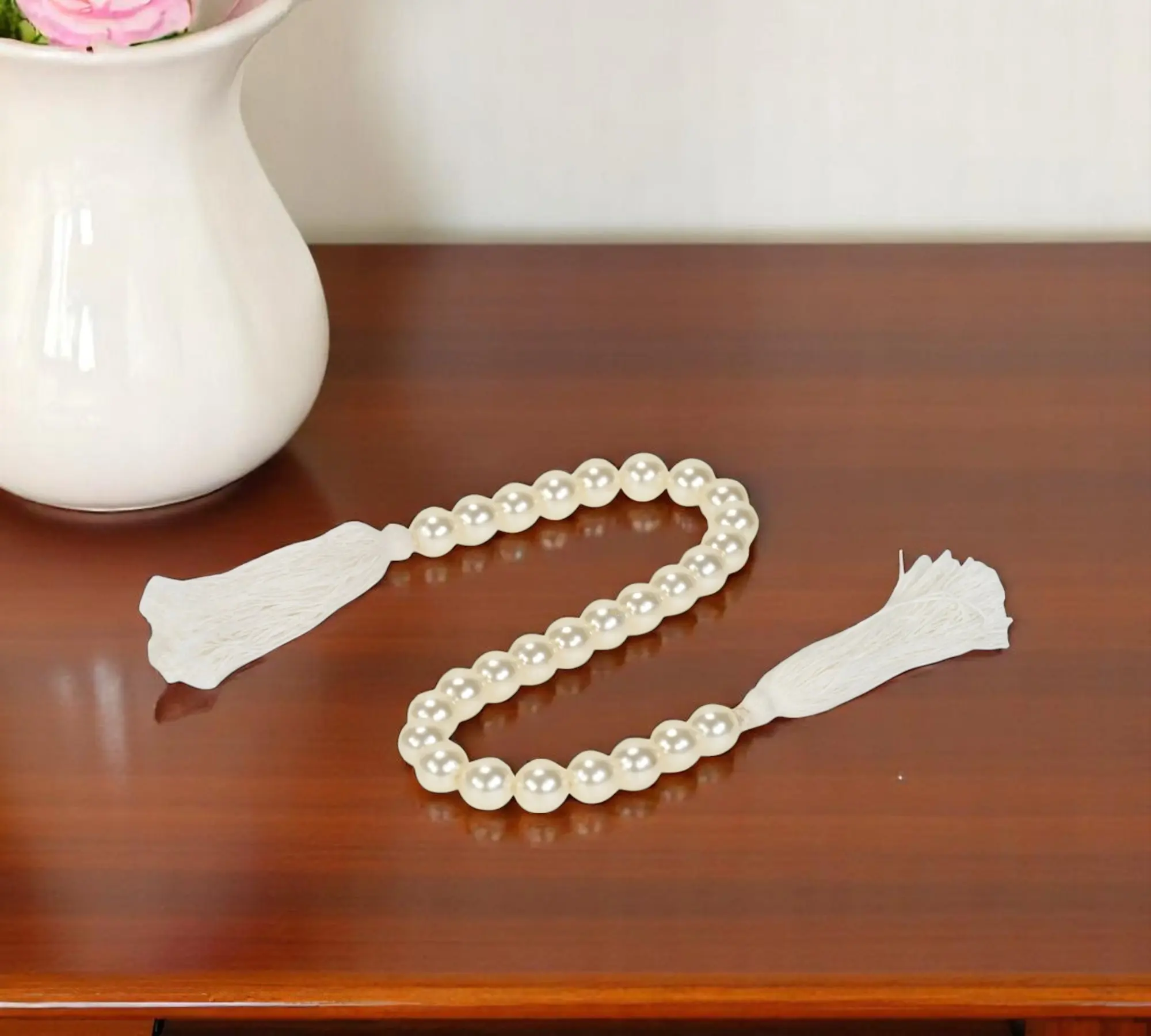 24-in White Pearl Beads Decorative Tassel - Classic & Modern Bathroom Mirror Hanging Ornament, Home Improvement Accessory