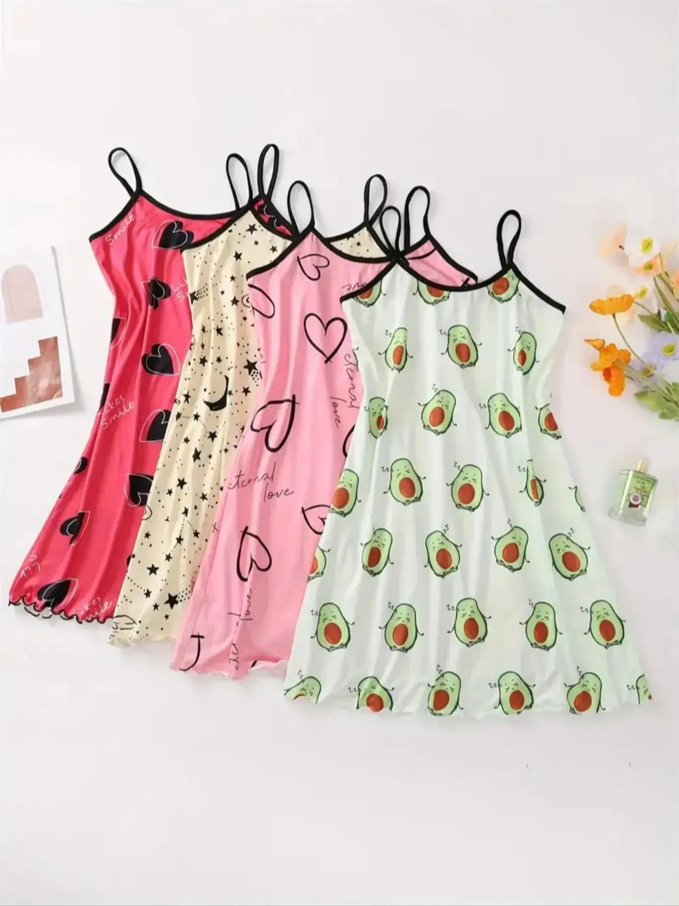 Women's All Over Print Cami Sleeveless Nightdress, Casual Soft Comfortable Spaghetti Strap Sleepwear for All Seasons, Breathable Nightgown for Indoor Relaxing Wear, intimate elegance delicate design romantic detail