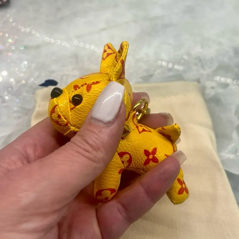 Miniature Frenchie Puppy Bag Charm with Dustbag - Leather Material, Adorable Bougie Design for Keys & Purse Accessories