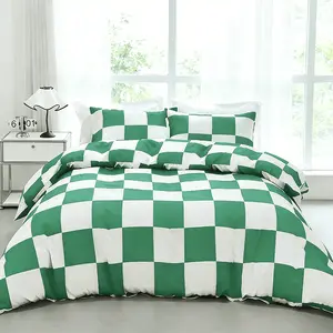 Modern minimalist green & white plaid geometric bedding set, 3-piece set includes 1 duvet cover and 2 pillowcases, without inserts.Easy to remove, durable, perfect for bedroom decoration, soft and comfortable.