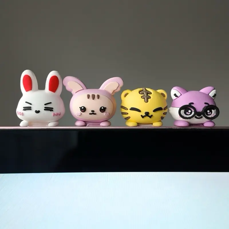 Animal Peeker