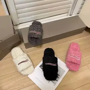 2026 Men's and Women's Plush Fur Letter Sandals Comfortable Men's and Women's Slippers Flat Shoes 2026 Men's and Women's Plush Fur Letter Sandals Comfortable Men's and Women's Slippers Flat Shoes