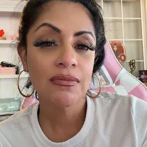 3pcs/Set Lip Cosmetic Kit - Matte Lip Liner + Matte Natural Lip Glaze + Moisturizing Tinted Lip Oil, Long-Lasting & Easy to Apply, Waterproof & Sweat-Proof Lip Liner and Lip Glaze, Not Easy to Fade, Easily Create Stunning Lip Makeup