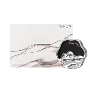 SONG CHAO Car Air Freshener Diffuser - Long Lasting Fragrance, Odor Eliminator, Luxury Gift Set with 2 Spring Rain Green Tea Scent Pads