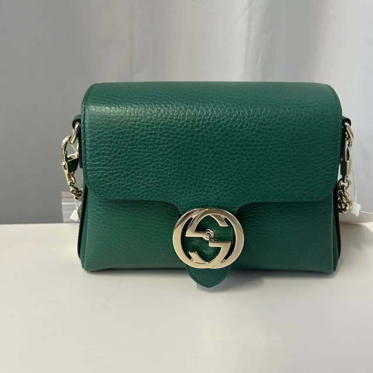 Pre-owned GUCCI Dollar Calfskin Interlocking G Small Leather Crossbody Bag, Green with Gold Hardware, Chic Purse, Fashionable Daily Accessory, Chic Crossbody Purse, Fashionable Daily Crossbody