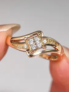 1 PC Classical Cubic Zirconia Cluster Ring For Women Elegant Glittering Ring For Valentine's Day Gift Wedding Anniversary Party Jewelry Statement Ring