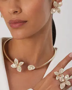 CHICME Women's Premium-look 3-piece floral rhinestone jewelry set