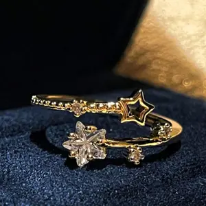 Adjustable Rhinestone star decoration ring, suitable for daily wear, birthday gift, Valentine's Day