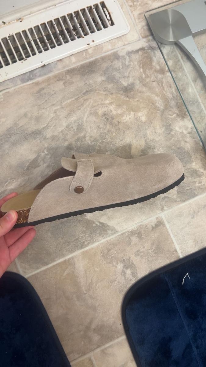 Item: Beige, women 10 / men 9