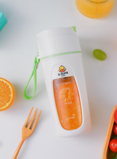 Portable Rechargeable Mini Juicer with Ice Crushing Function