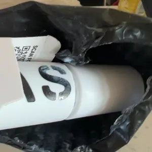 Product Review of BASED Hair Texture Powder | Instant Volume & Texture | Lightweight, Matte Finish | Simple, Effective, BASED. from B**h K**r P**n