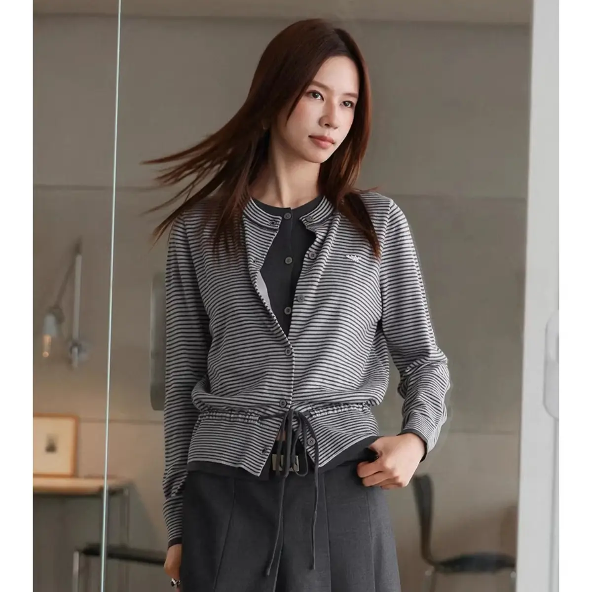 URBAN REVIVO Women's Body Fitted Acrylic Knit Cardigan - Tie-Front, Colorblock Striped Trim, Chic Embroidered Detail