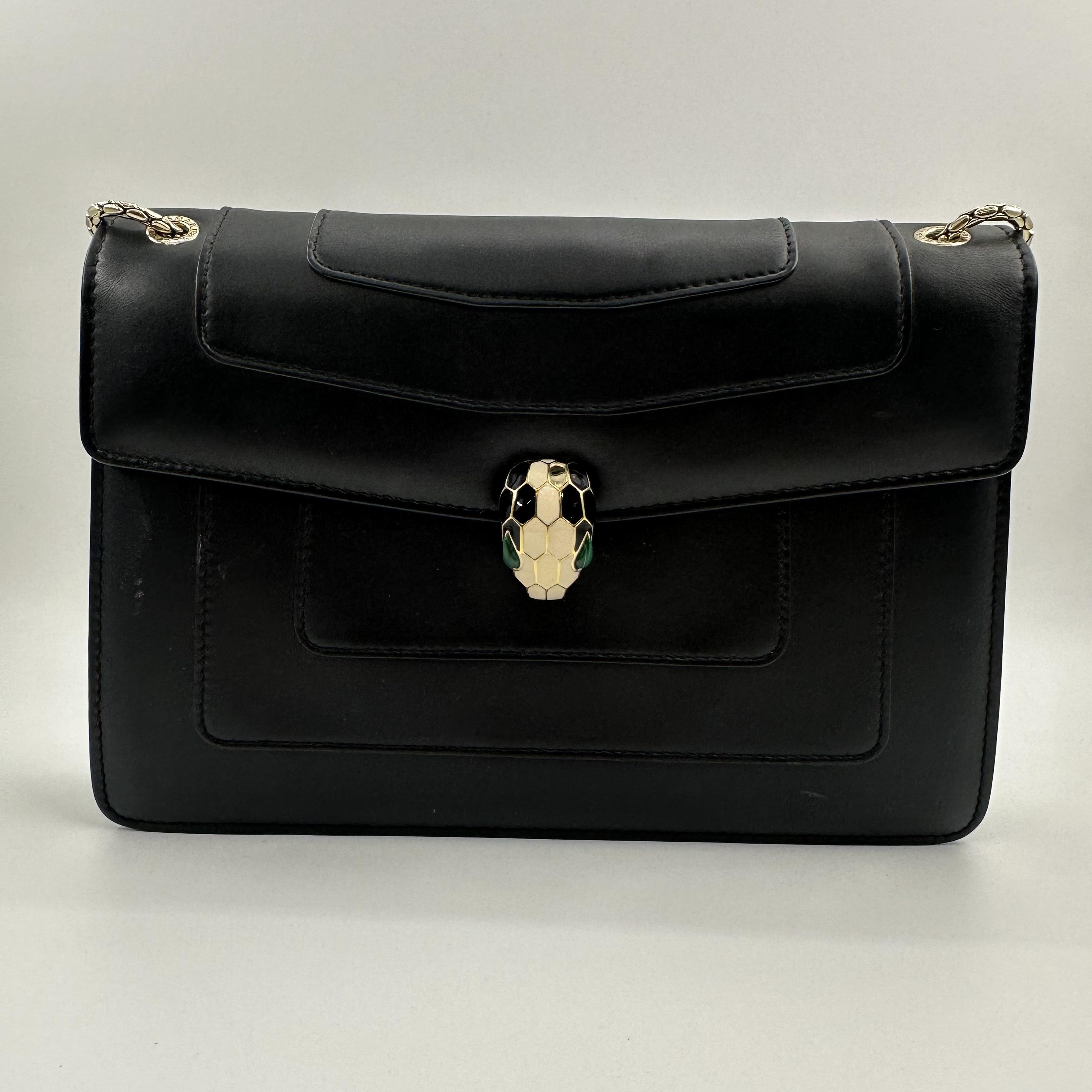 Pre-owned Bvlgari leather small messenger shoulder bag