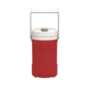 Igloo  Latitude Beverage Bottle 0.5 gal Red