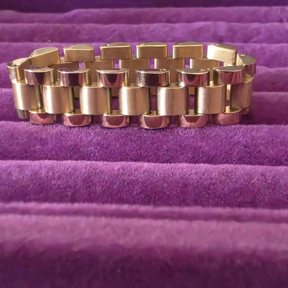 Rollie Ring