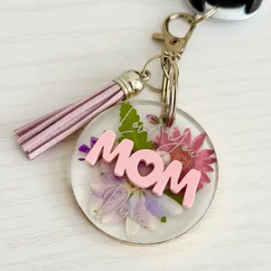 MOM floral Keychain, Pressed Flower Keychain