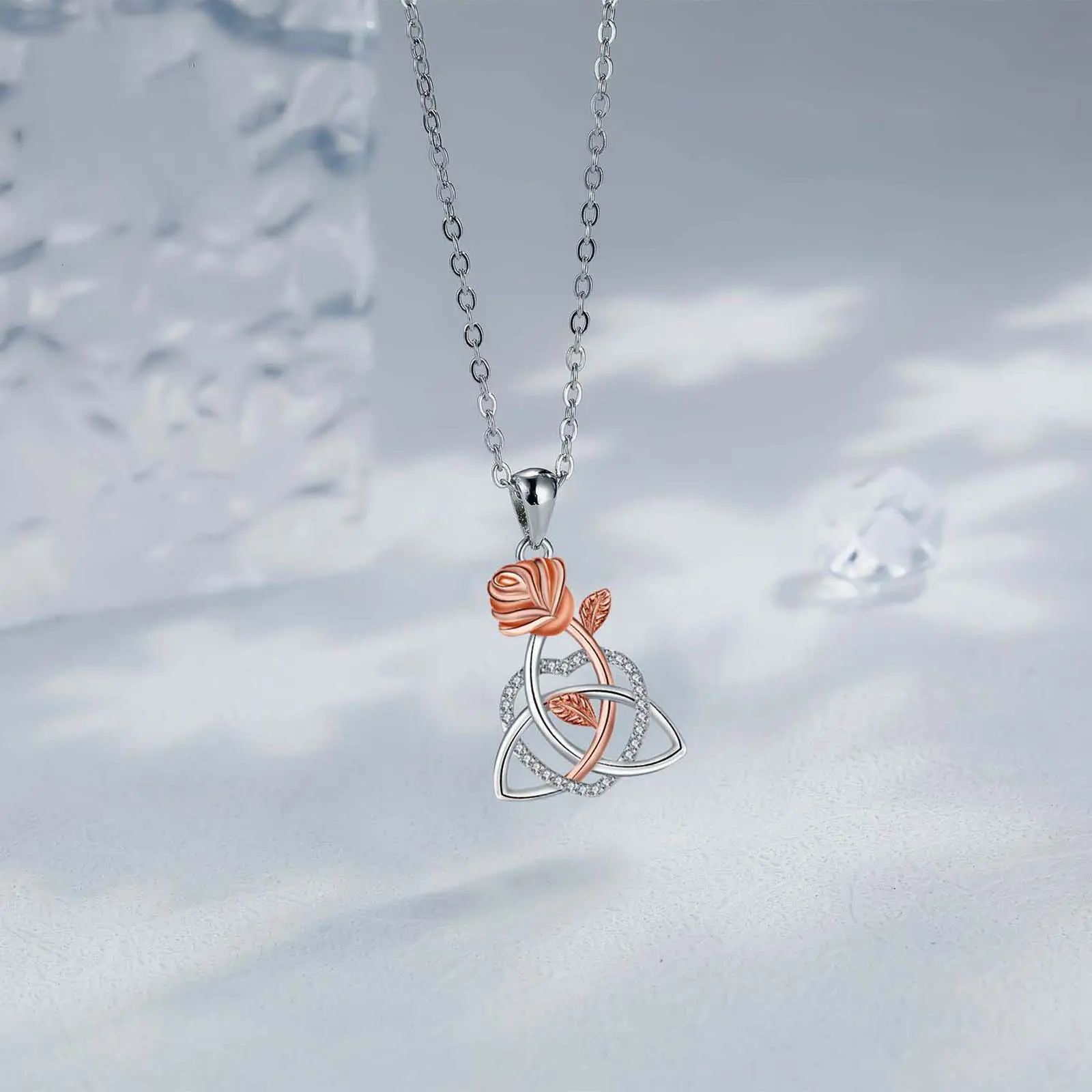 Women's Celtic Knot Love Heart Necklace with Zircon Stone, Elegant Artificial Gemstone Jewelry for Everyday Wear, Elegant Necklace